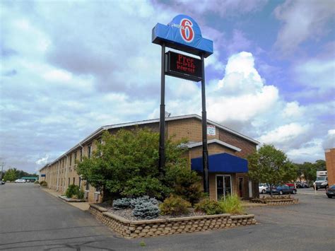 motel 6 eau claire wi